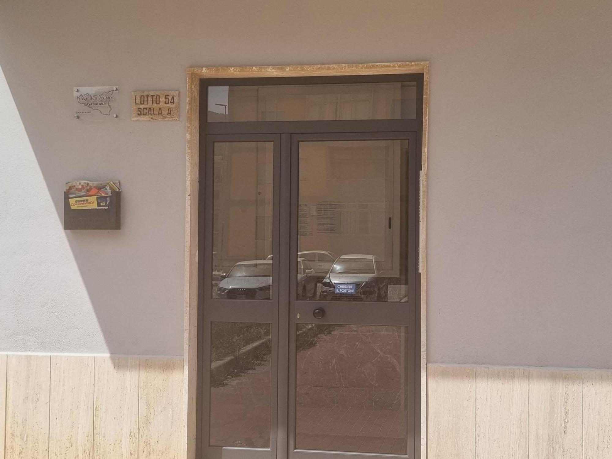 Vento Di Grecale Apartment Трапани Екстериор снимка